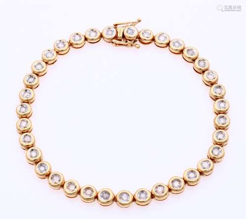 gold tennis bracelet