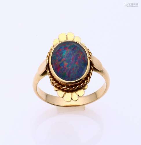 Gold ring with opal