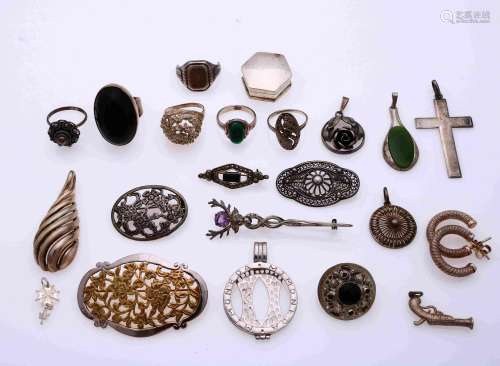 Lot of silver jewelry (20 pcs.)