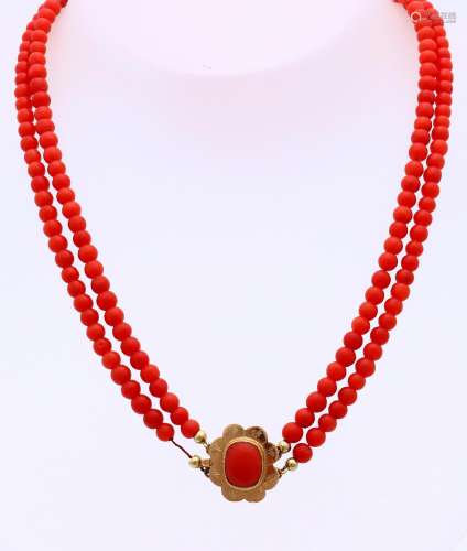 Necklace of red coral and gold