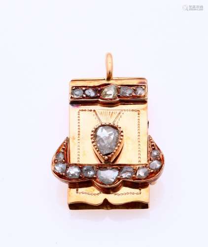 Gold pendant with old diamond