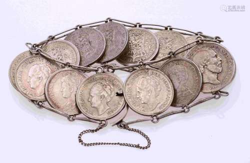 Bracelet with silver half guilders