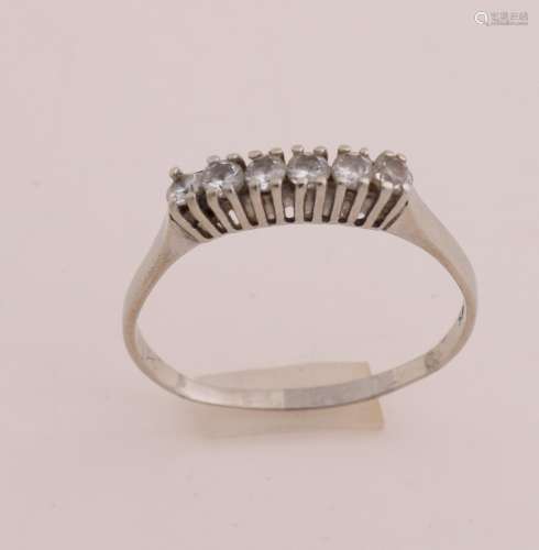 White gold ring with zirconias