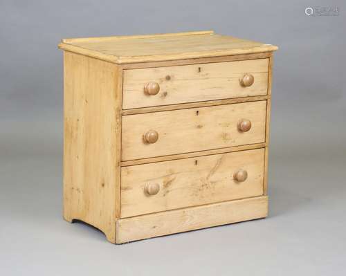 A Victorian stripped pine chest of drawers, height 75cm, wid...