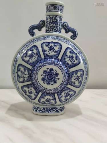 Chinese Blue and White Porcelain Vase