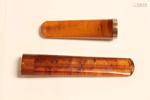 Two Amber Ciggar Pipe w Low K Gold