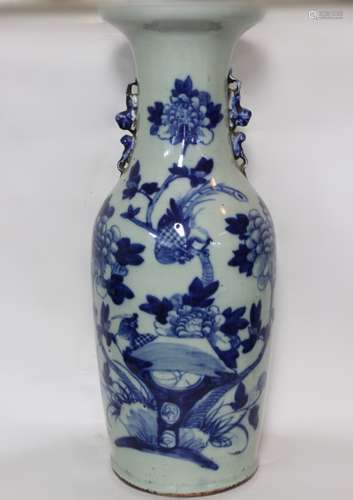 Republican Chinese Blue and White Porcelain Vase