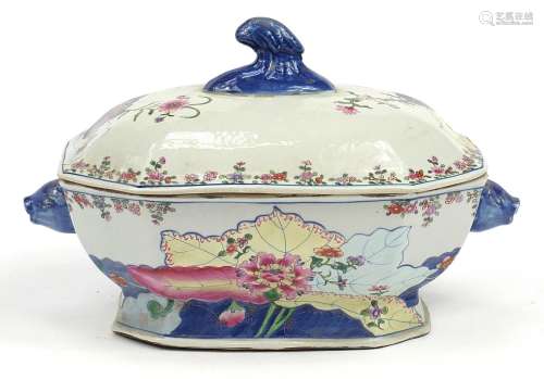 Chinese wucai porcelain tureen and cover with twin handles h...