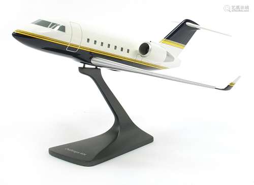 Aviation interest 1/50th scale model of Bombardier Challenge...