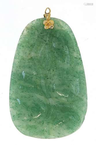 Chinese carved green jade pendant with yellow metal mount, 5...