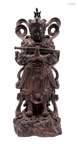 Bronze statue of a Chinese warrior