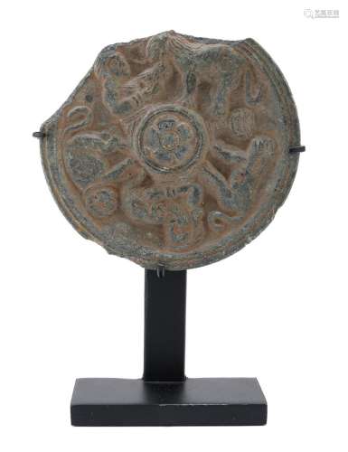 A SMALL SCHIST DISH WITH RITUAL SCENE, ART OF GANDHARA 3RD-4...
