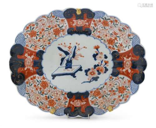 A PORCELAIN ENAMELED DISH, JAPAN SECOND HALF 19TH CENTURY