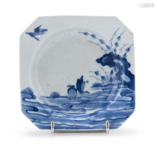 A SMALL BLUE AND WHITE PORCELAIN DISH, JAPAN LATE 17TH CENTU...