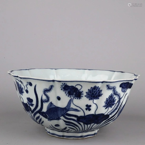 CHINESE BLUE-AND-WHITE BOWL DEPICTING 'FISH AMONG PONDW...