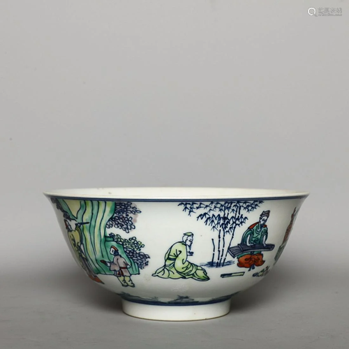 CHINESE DOUCAI BOWL DEPICTING 'FIGURE STORY', ...