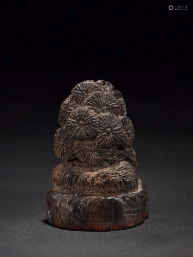 CHINESE AGARWOOD SEAL WITH CARVED 'PINUS'