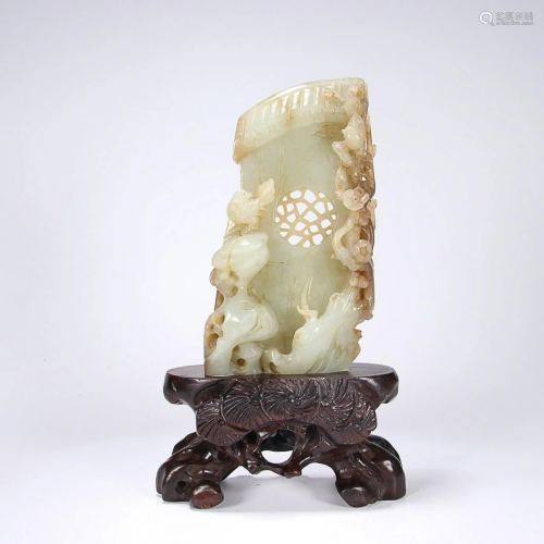CHINESE HETIAN JADE ORNAMENT WITH CARVED 'BIRD AND PRUN...