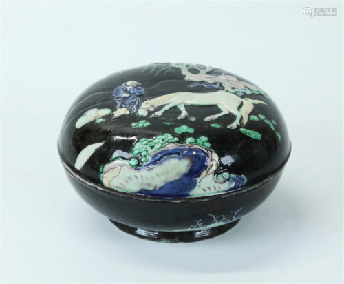 Chinese Famille Noire Enameled Porcelain Round Box
