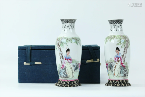 Mirror Pair Chinese Egg Shell Porcelain Vases