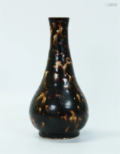 Chinese Jizhou Porcelain Tortoise Shell Vase