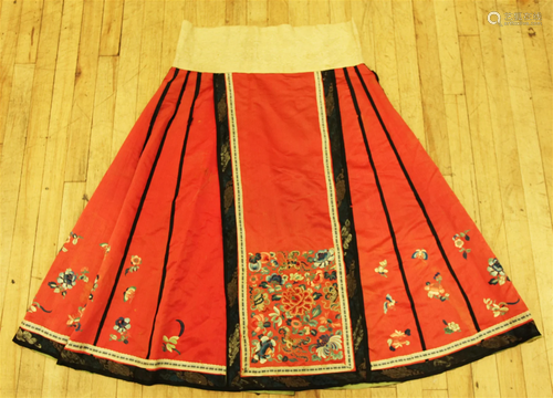 Chinese Qing Embroidered Peach Pink Silk Skirt