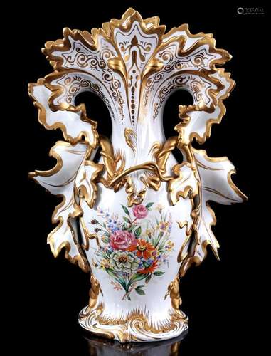 Porcelain decorative vase