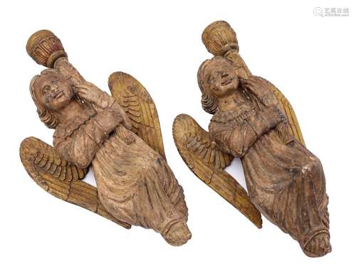 2 wooden statues