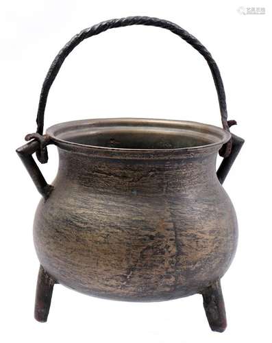 Bronze pot