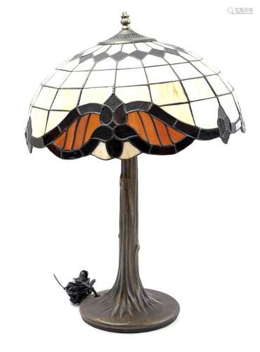 Tiffany style table lamp