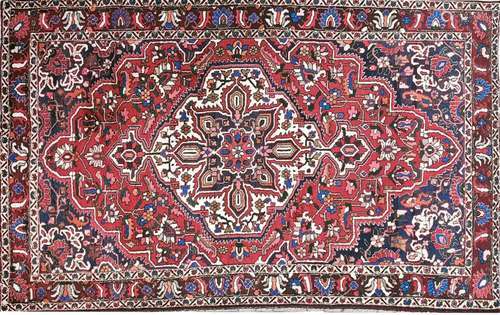 Hand-knotted Bachtiar carpet