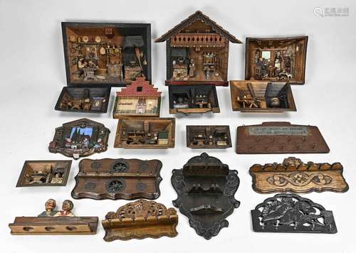 Lot of houses/wood carvings (various)