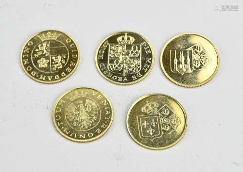Five gold coins Dutch royal family