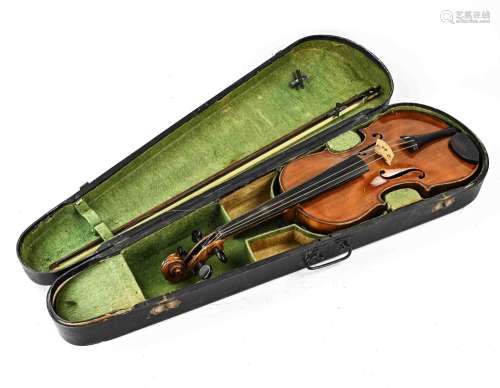 Antique violin, 1900