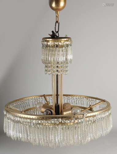 Pendant lamp with crystal glass