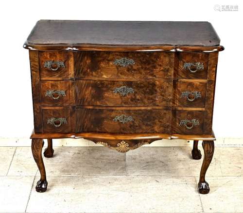Queen Anne style burr walnut chest of drawers