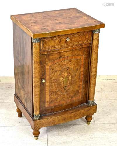 Burr walnut cabinet, 1920