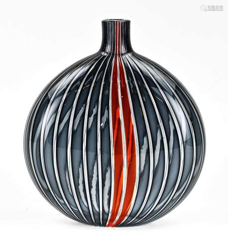 Old Murano vase, H 17.5 cm.