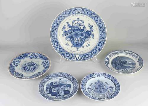 Five Dutch commemorative plates