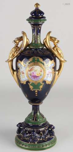 German Rudolstadt lidded vase, H 39 cm.