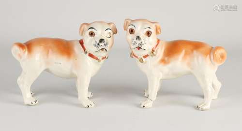 2x Porcelain dogs