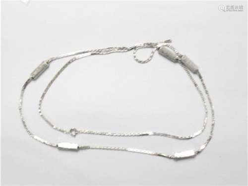 Halskette mit 5 Silberelementen,Modeschmuck, beschädigt