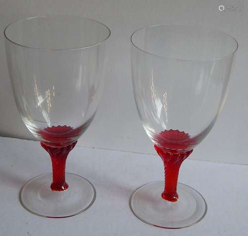 Paar Rotweingläser mit rotem Schaft,Höhe ca.18cm,Durchmesser...