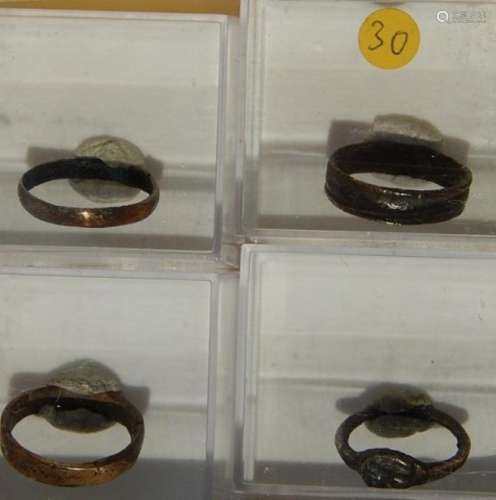 Konvolut 4 römische Ringe,zusammen