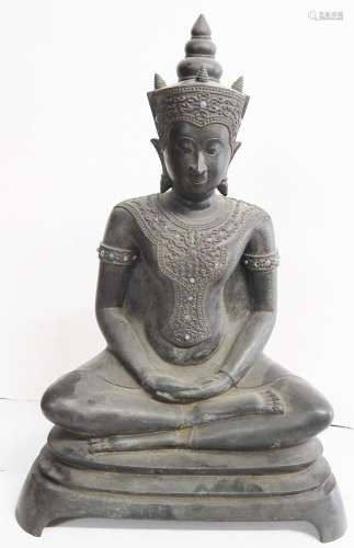 Sitzender Buddha,Bronze mit Halbedelsteinbesatz, Song Krüang...