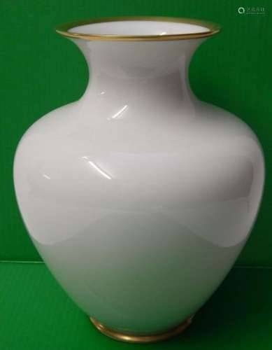 Bauchige Blumenvase,Rosenthal Porzellan,Höhe 30cm,bestossen