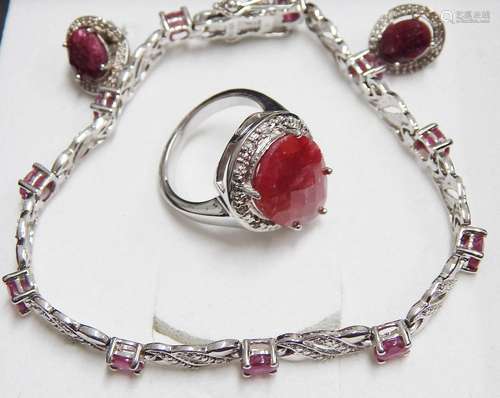 Armband mit passenden Ohrsteckern und Damenring(Innendurchme...