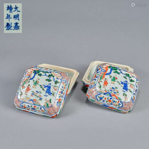 A pair of wucai 'figural' boxes and covers,Ming dynasty,Jiaj...