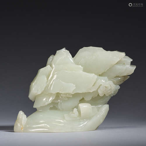 A jade 'cruising on river ' mountain ,Qing dynasty