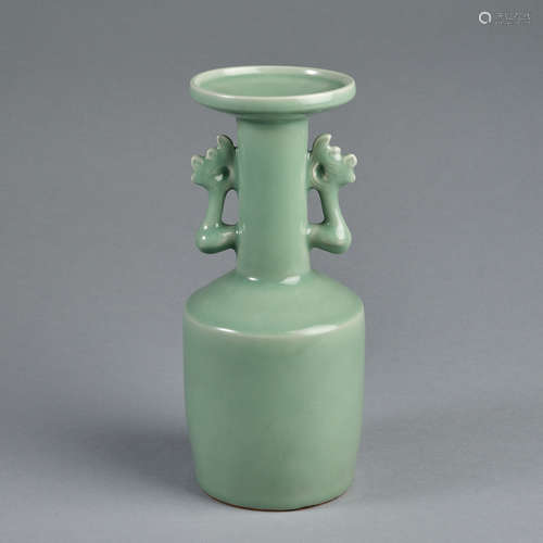 A Ge Kiln vase with two handles,Song dynasty